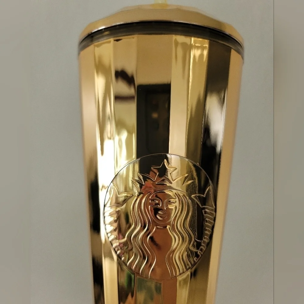 NWT Starbucks 2023 Holiday Collection Gold Venti Tumbler Cup with Dome L…